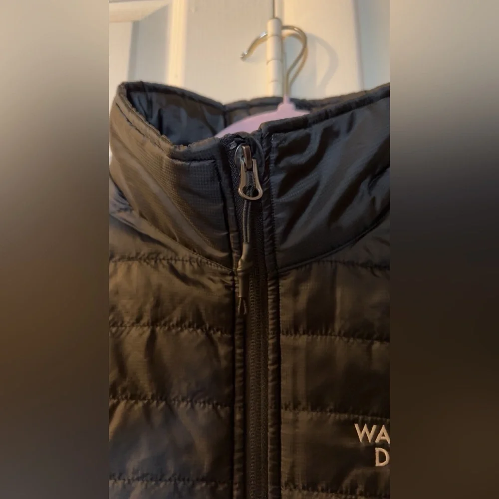 BLACK Warner Bros. Discovery Port Authority Puffer Vest